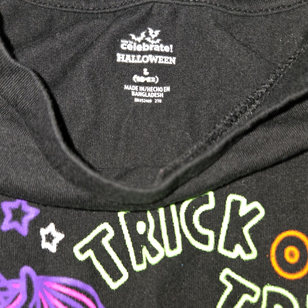 Halloween Graphic T-Shirts - Black and Orange Size S And L - Picture 3 of 7